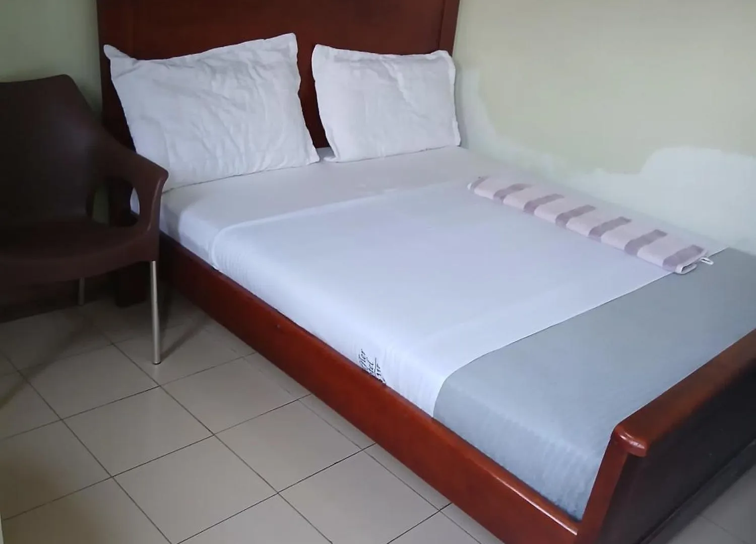** Hotel Muffler Motel Bukesa Kampala Uganda