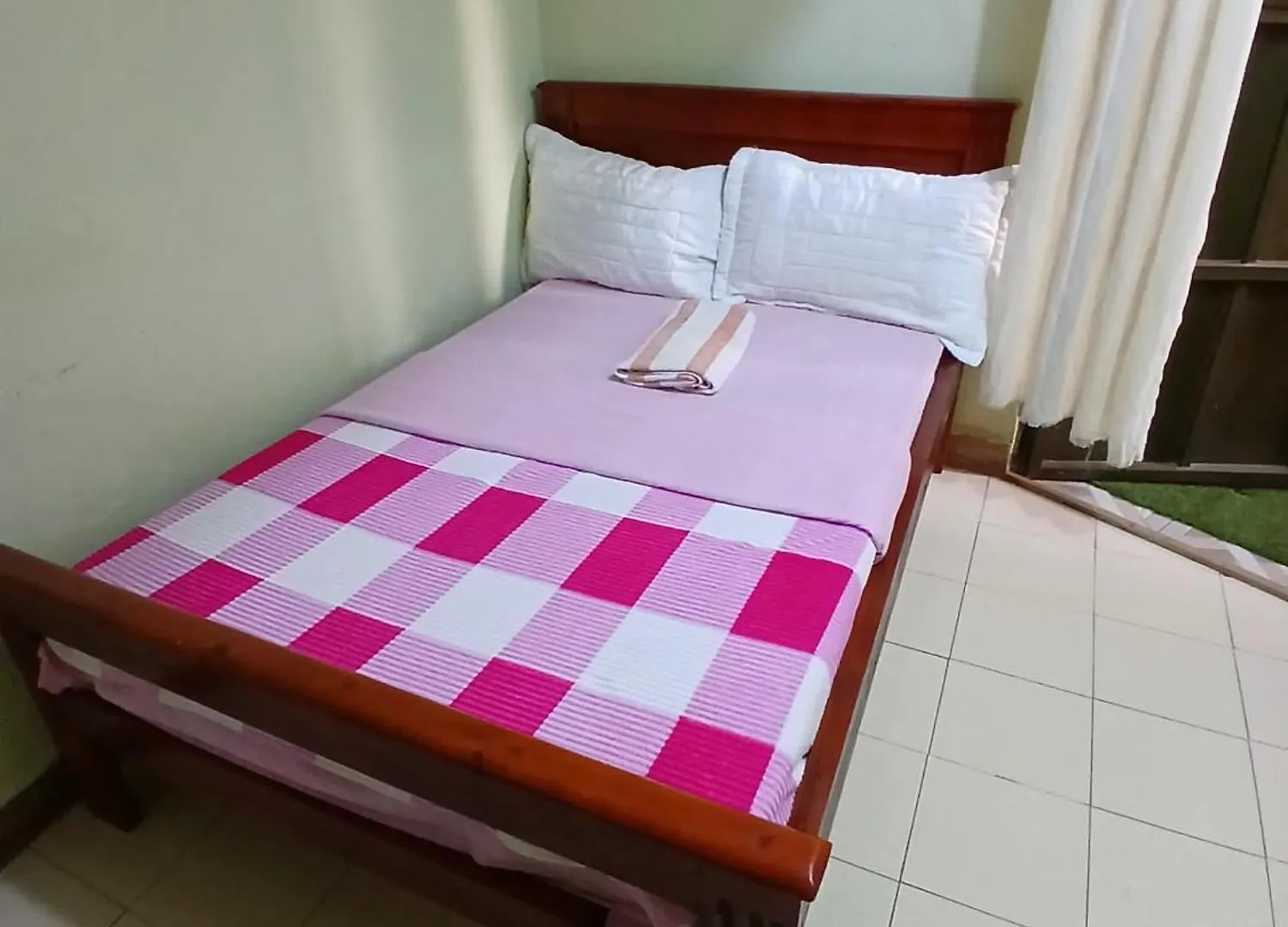 Muffler Motel Bukesa Kampala 2*,